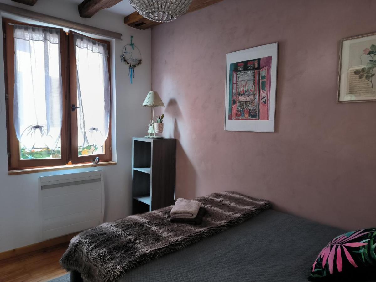 ريبوفيل Appartements - 1 Mn Du Centre الغرفة الصورة